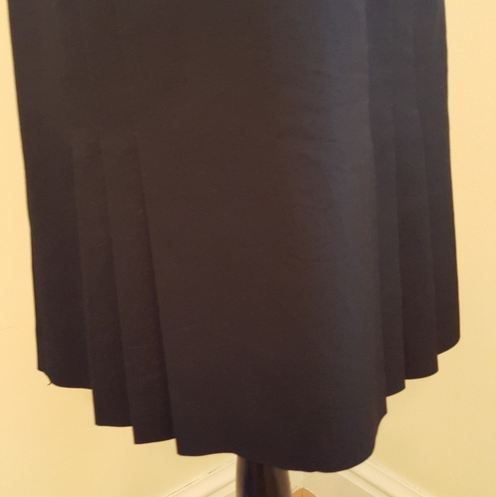 Dress - Picture 5 of 5